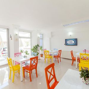 Hotel Tuna